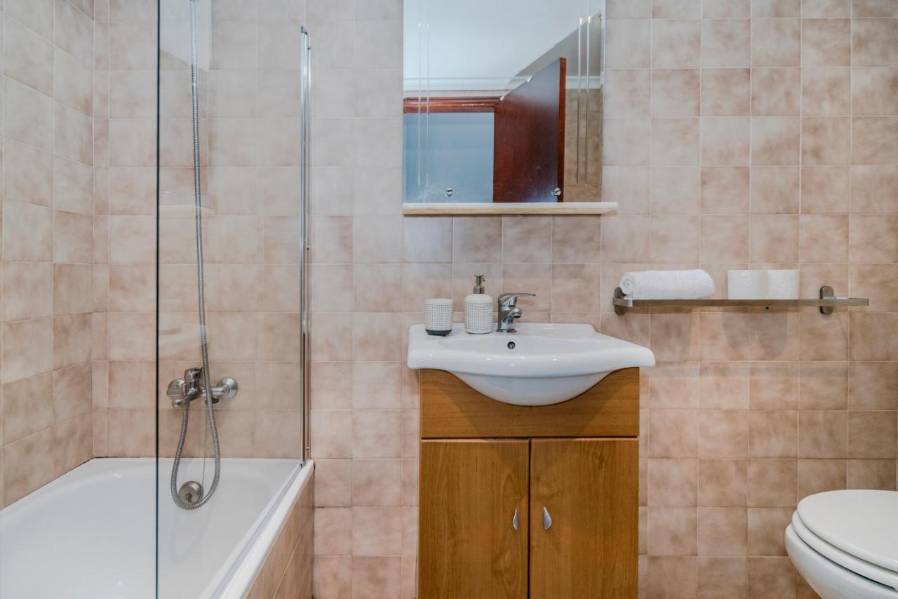 Lovely 1Bed Flat Short Walk To The Marina Vilamoura Quarteira Eksteriør billede