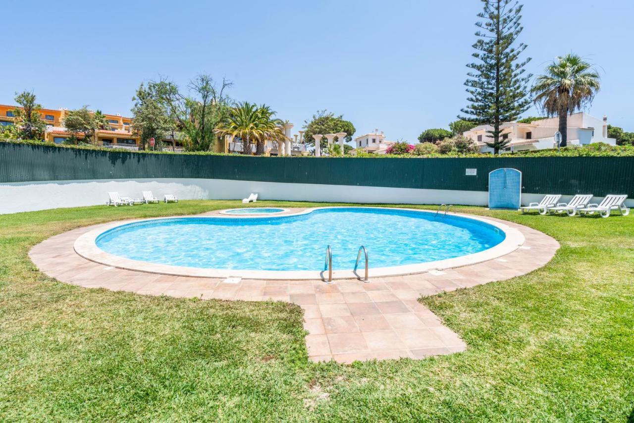 Lovely 1Bed Flat Short Walk To The Marina Vilamoura Quarteira Eksteriør billede
