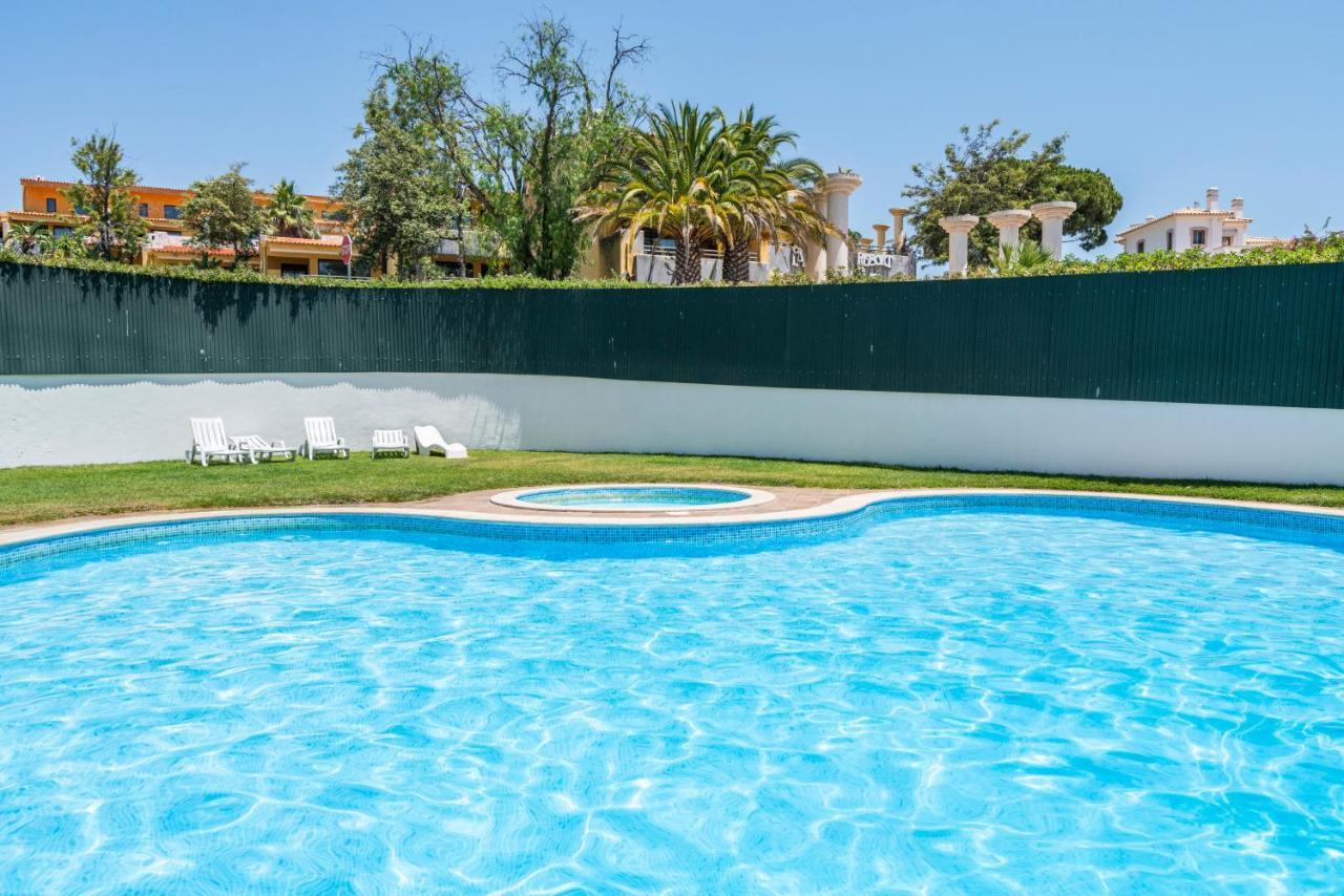 Lovely 1Bed Flat Short Walk To The Marina Vilamoura Quarteira Eksteriør billede